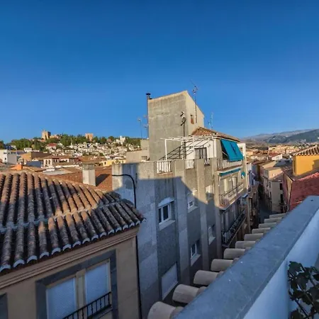 En Casco Historico Con Terraza Comunitaria Y Parking Opcional Granada