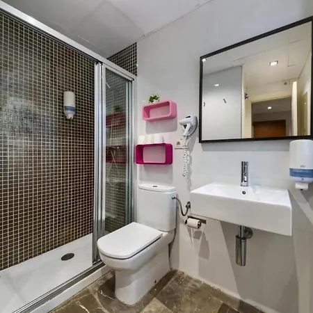 En Casco Historico Con Terraza Comunitaria Y Parking Opcional Apartment Granada