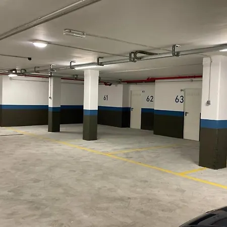 En Casco Historico Con Terraza Comunitaria Y Parking Opcional Apartment Granada