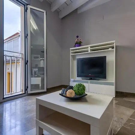 En Casco Historico Con Terraza Comunitaria Y Parking Opcional *