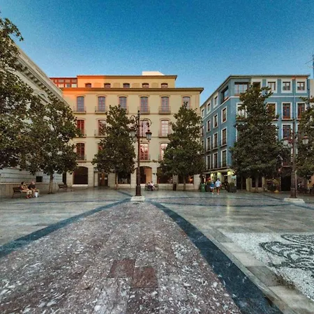 En Casco Historico Con Terraza Comunitaria Y Parking Opcional *